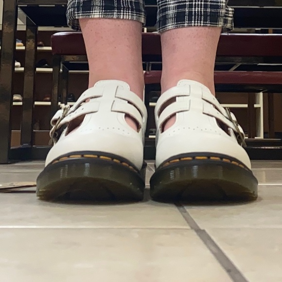 *NEW* Dr. Martens 8065 Mary Jane (26563100) - Picture 3 of 6